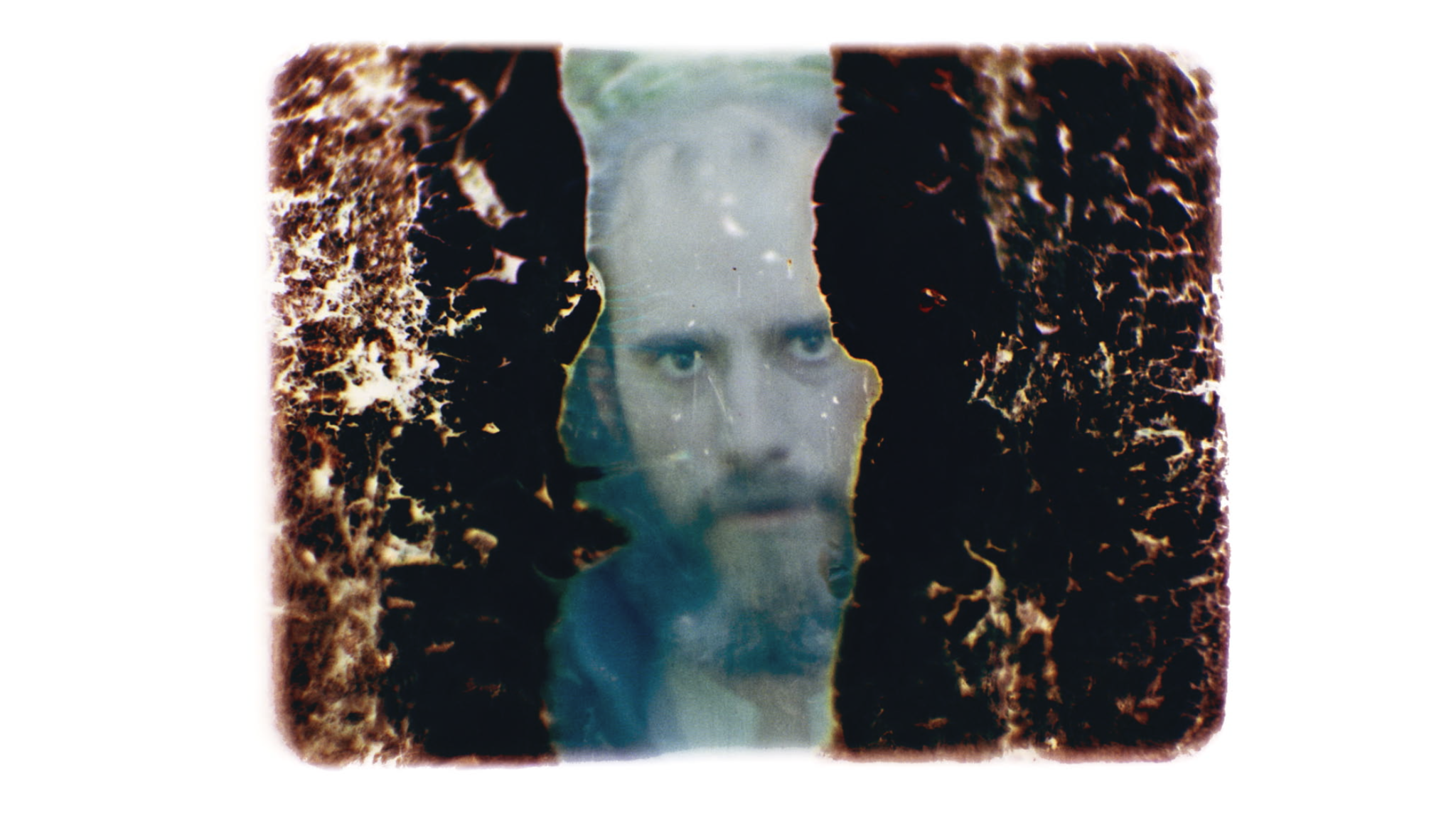 Entierro: Luz subterránea — film still