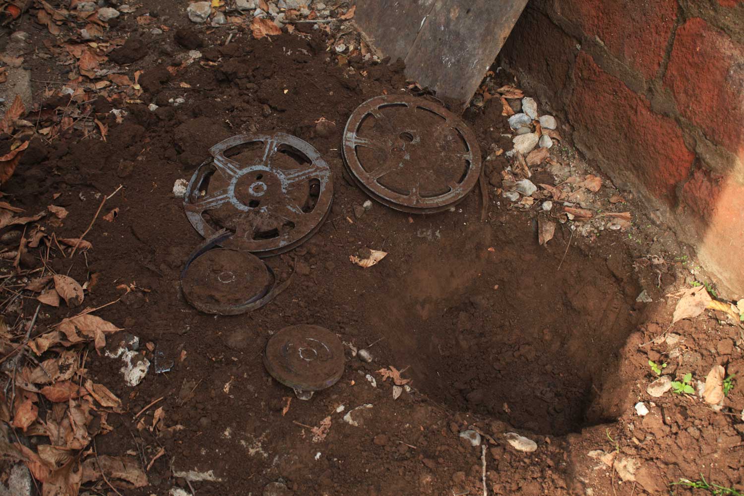 Unearthing 8 (July 2014)