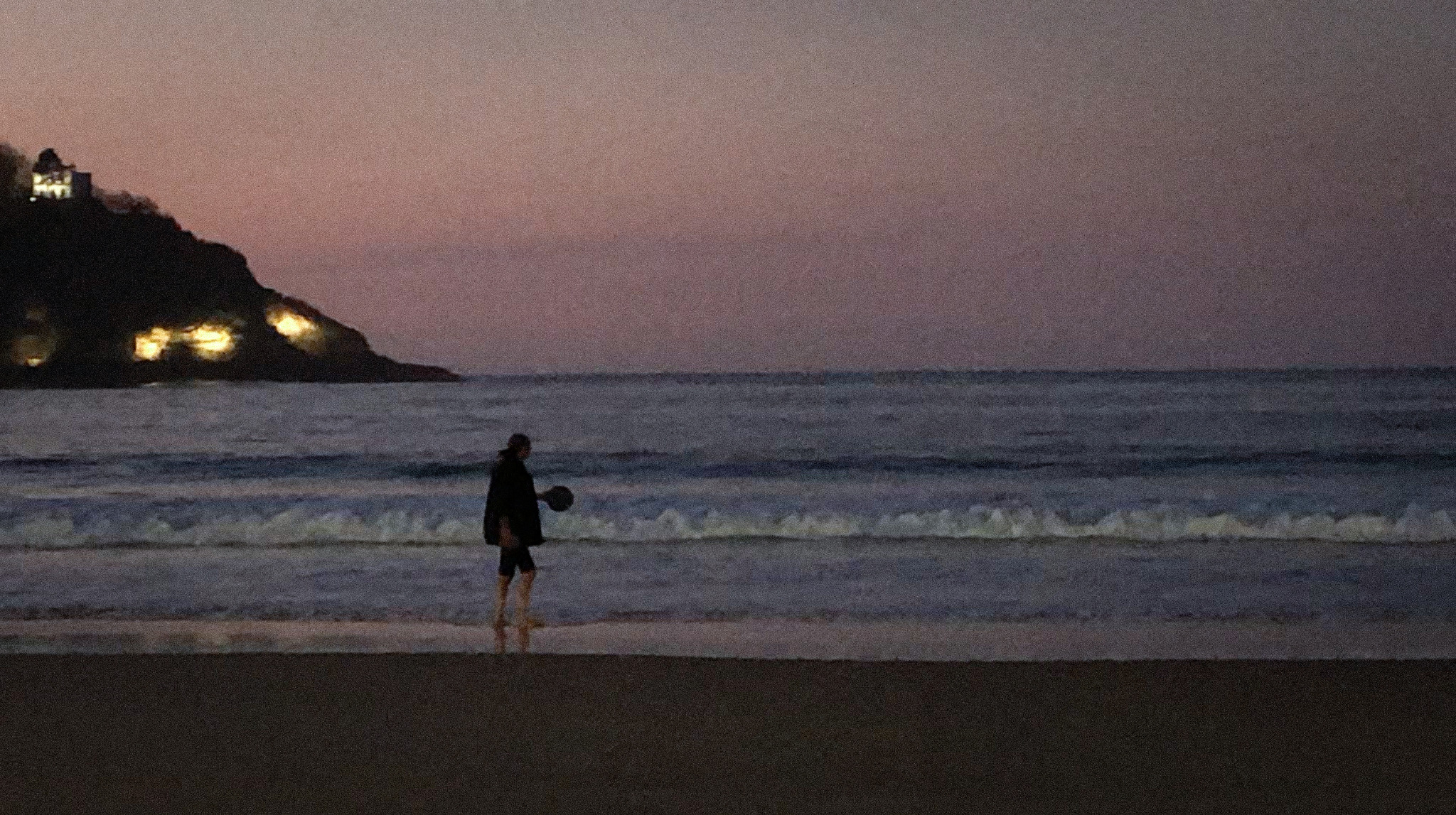 VITANUOVA — by the sea at dusk